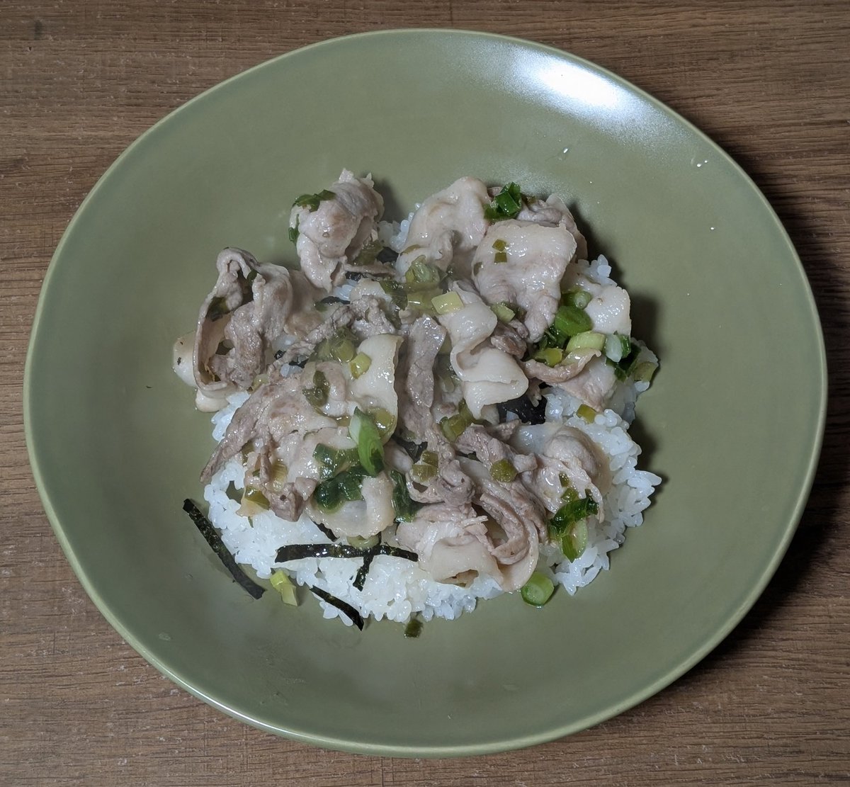 バイオレット tweet media