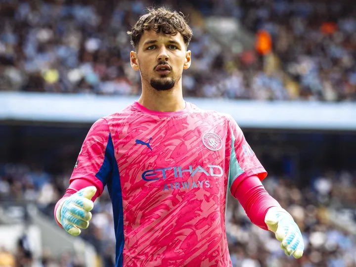 Alex 𝓕𝓪𝓷 tweet media