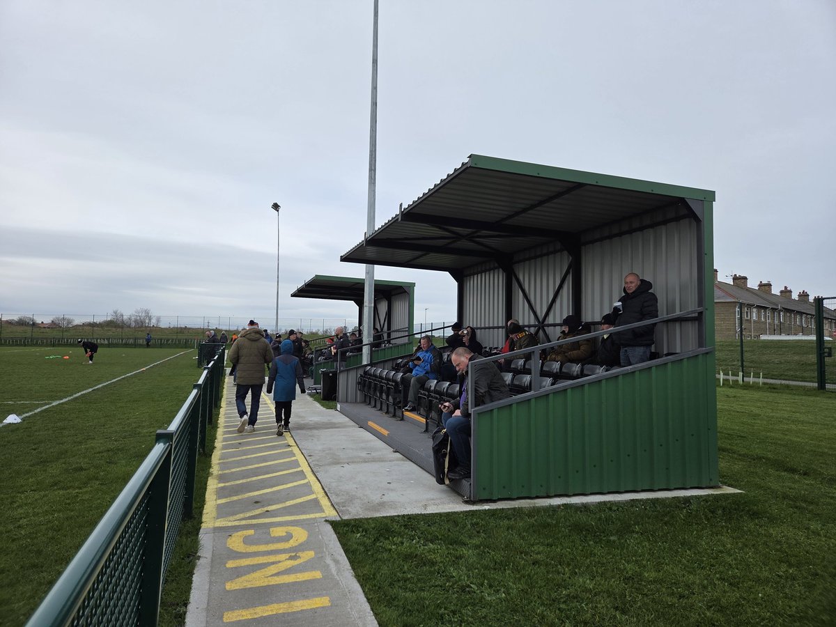 Spudlaw1990's tweet photo. 76th game of the 25/26 season and a trip to watch @AFCNewbiggin vs @AlnwickTownAFC 

A hard fought battle that seen both sides having a man sent off and the game finishing 1-1

Ground 162

#groundhopping #nonleaguefootball #nonleaguefans https://t.co/rmqQmyxAr8