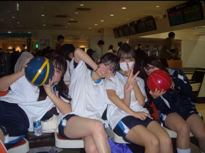 モカちん tweet media