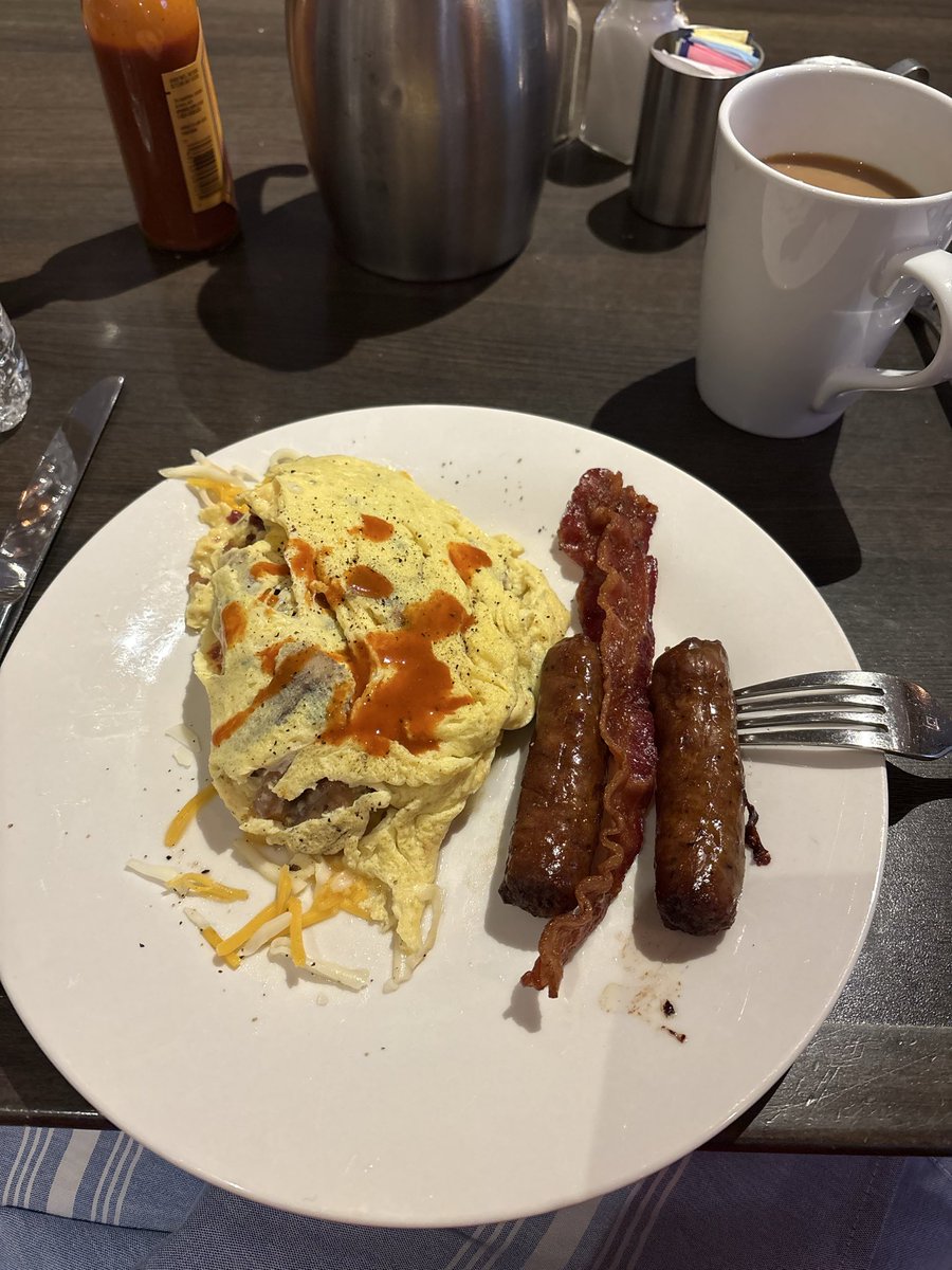 endurovet's tweet photo. Celebrating w/an omelette from breakfast buffet at Rotary House, this should hold me for rest of the day 😊 https://t.co/jWECpge7w8