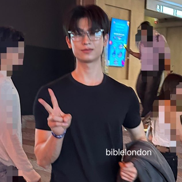 e𐙚🔖 tweet media