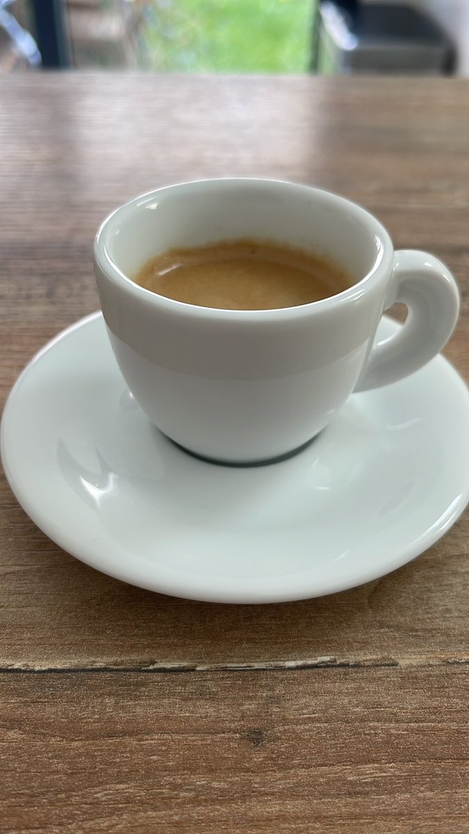 Bon samedi et bon café à tous. 🤲🤲🤲
