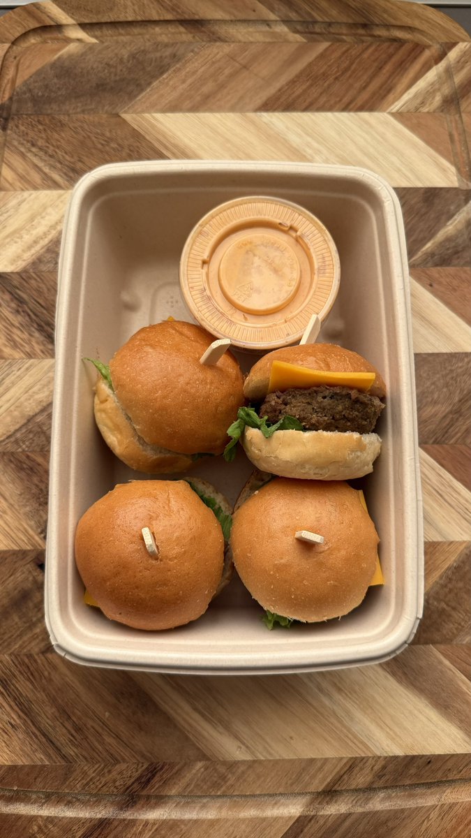 Mohammed Blueberries 🫐 tweet media