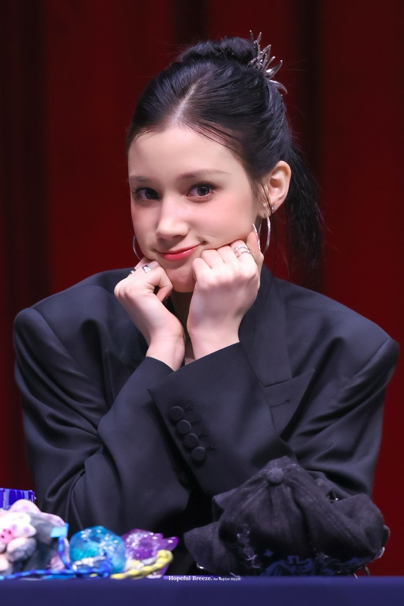 Hopeful Breeze. tweet media