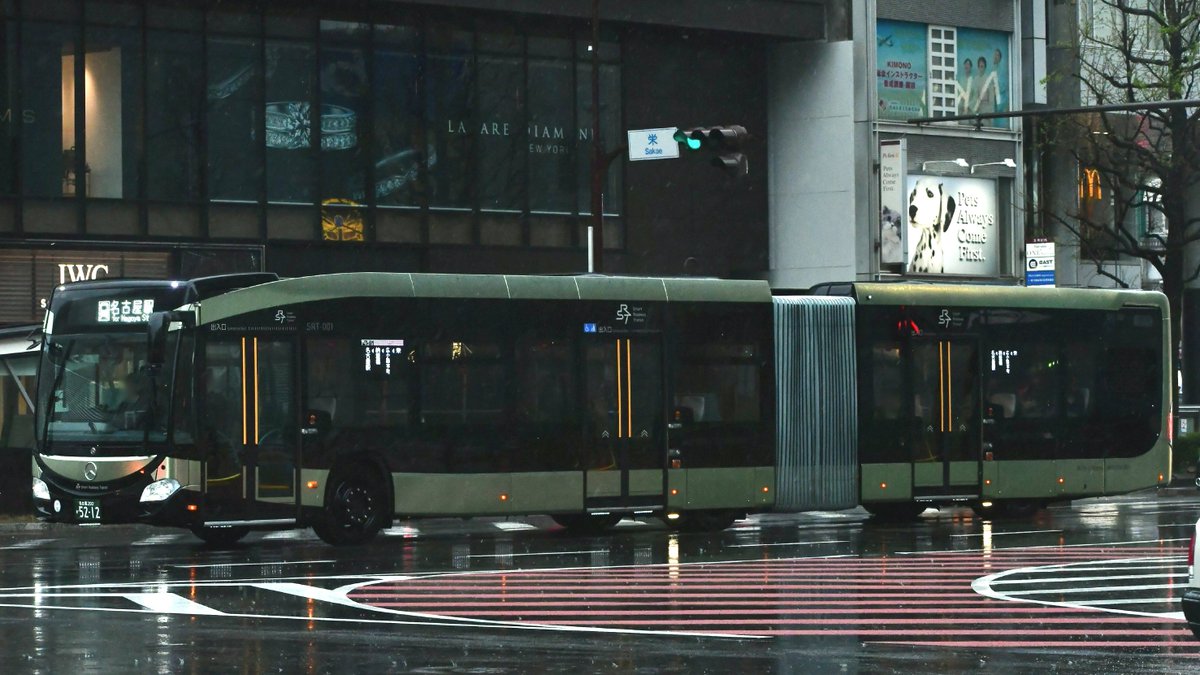 走る鉄バス tweet media