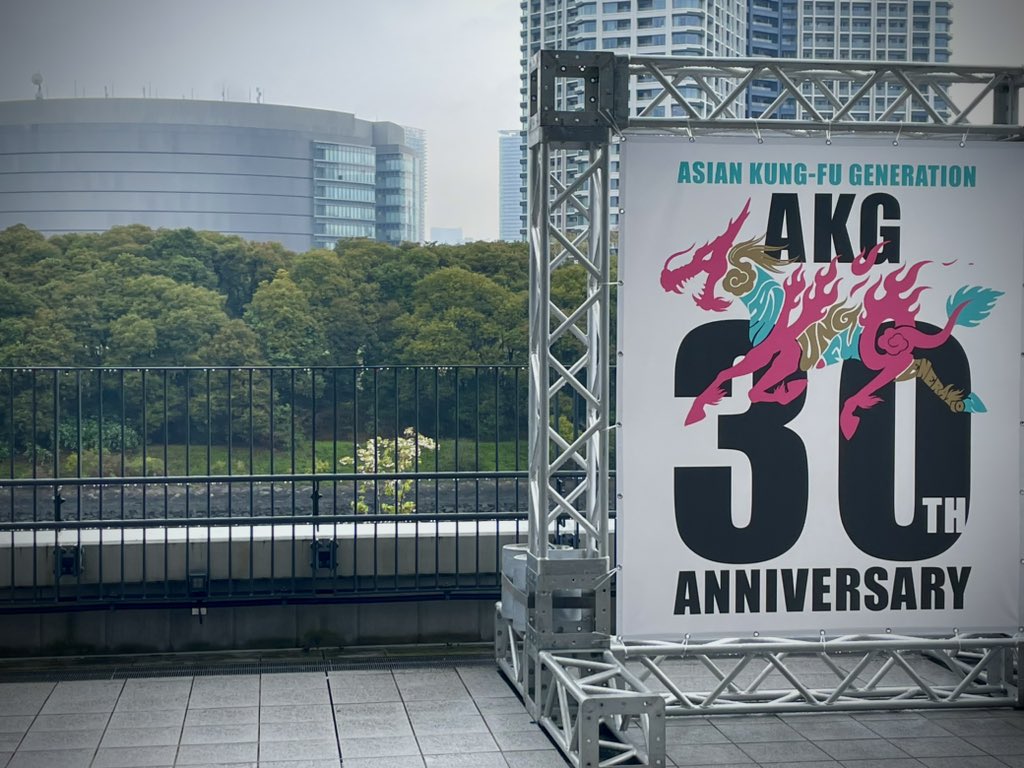 hirosmz_ tweet media