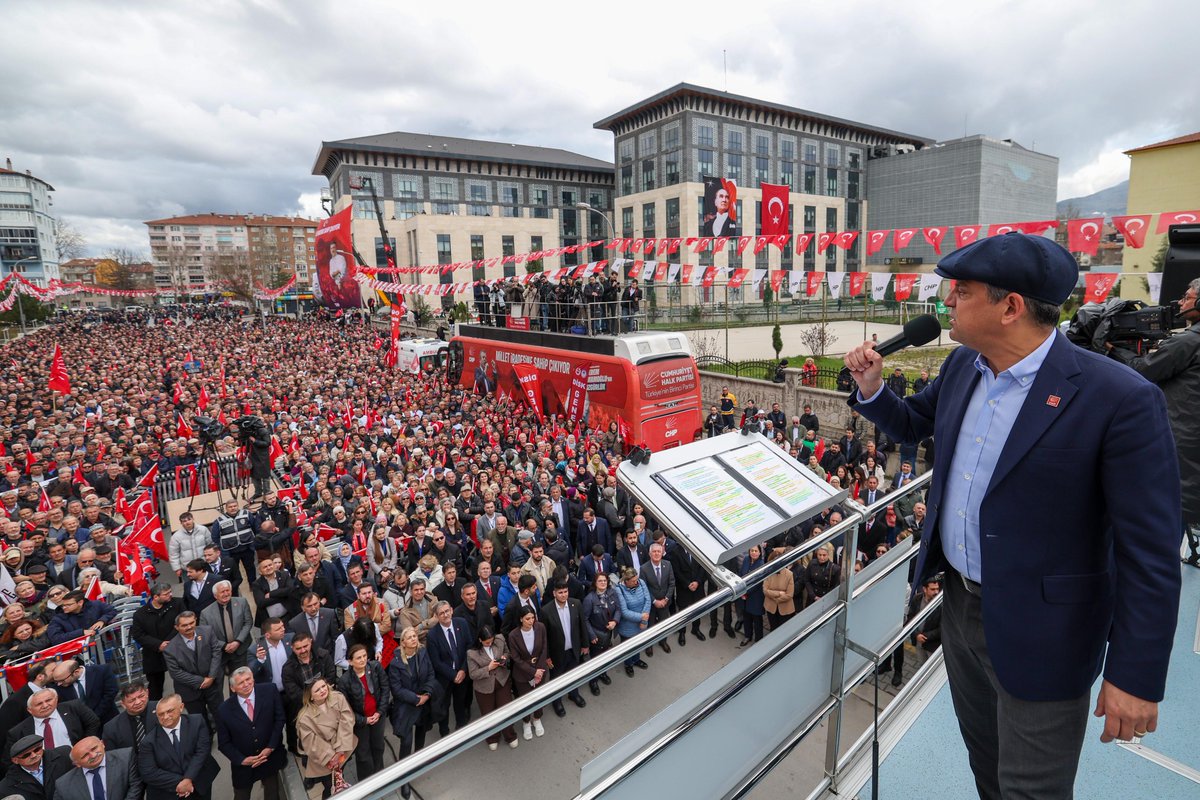 Özgür Özel tweet media