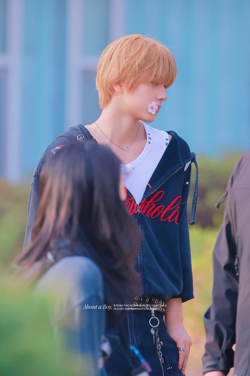 𝐀𝐛𝐨𝐮𝐭 𝐚 𝐁𝐨𝐲. tweet media