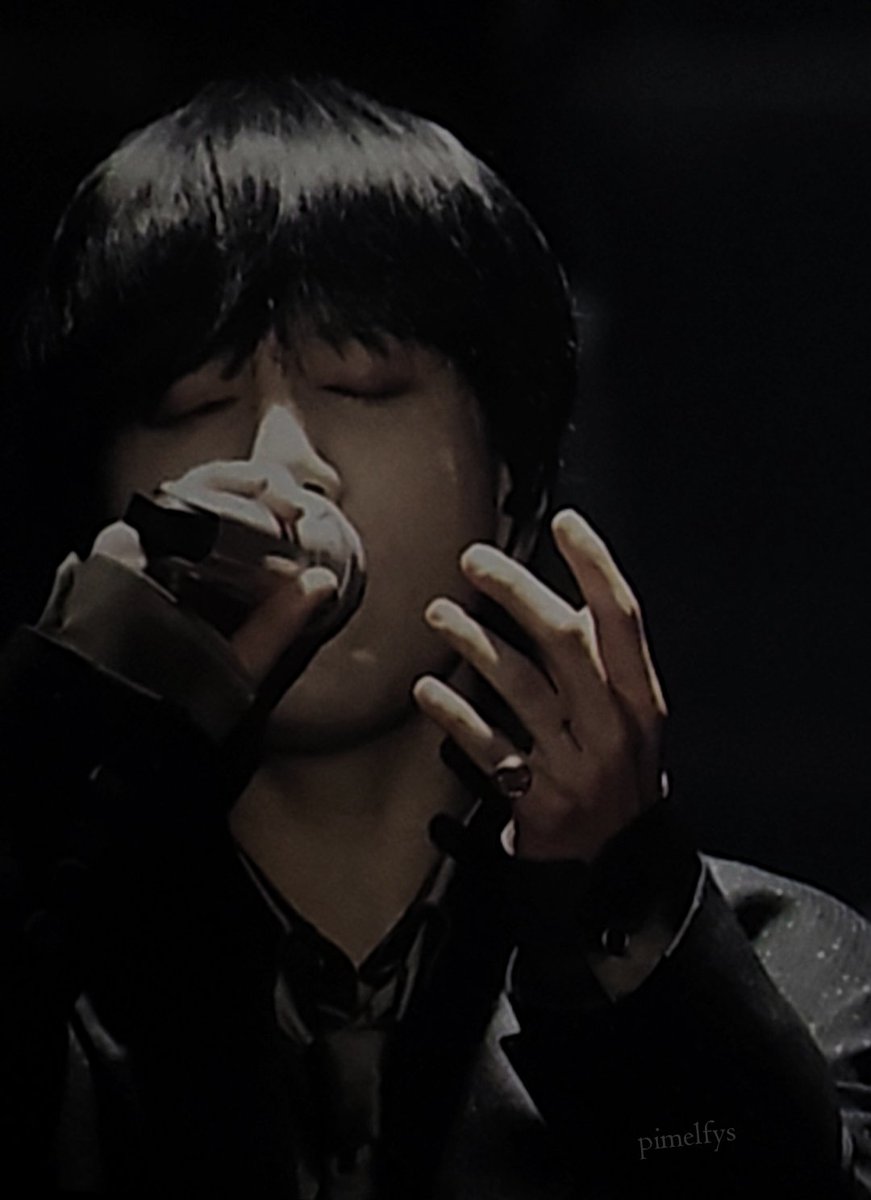 Pimelf_YS's tweet photo. Yesung 💙💙💙 #Yesung #Supershow10 #SJCOREInSeoul https://t.co/hrkx7O6dXQ