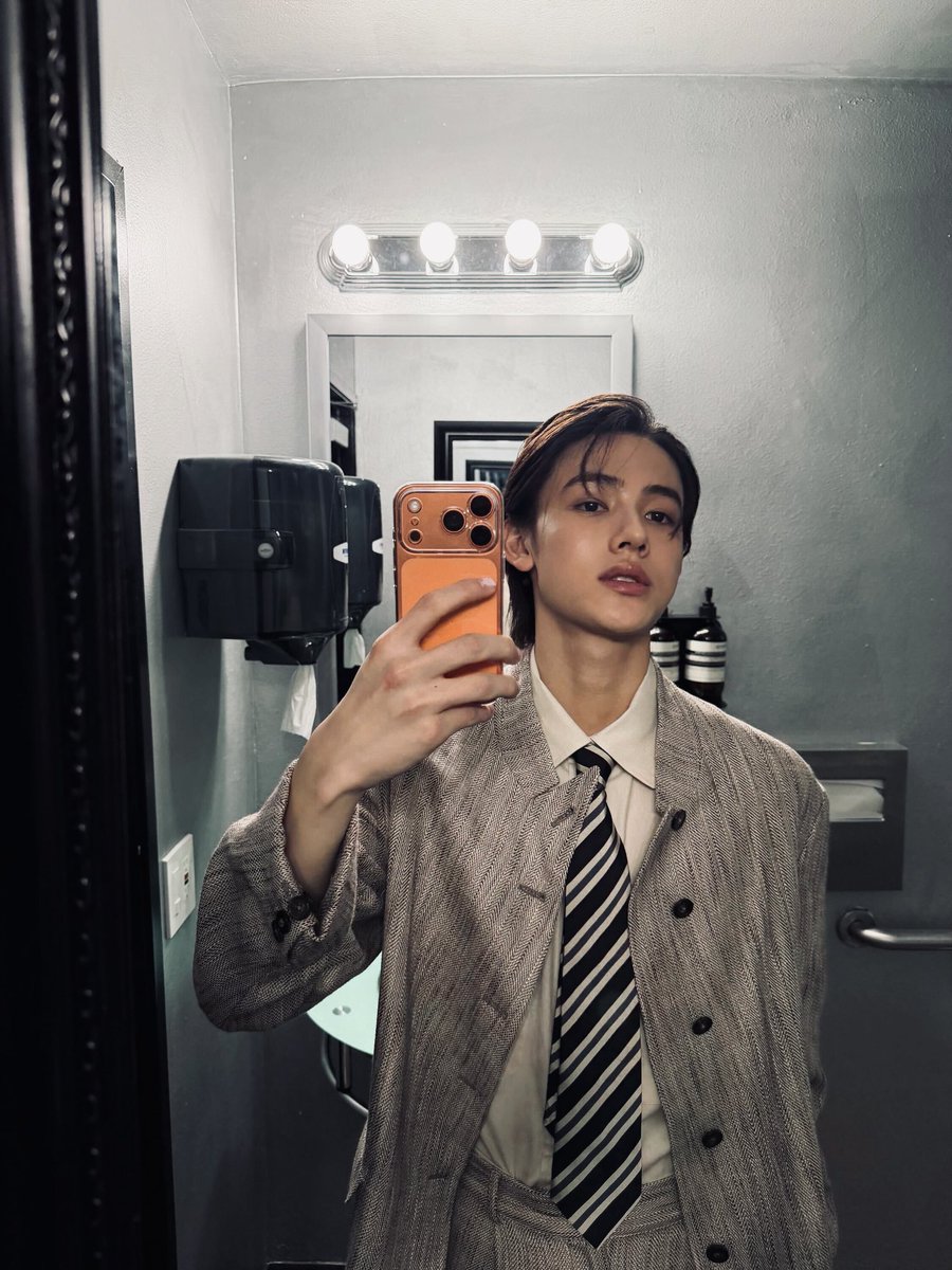 ujang jaung tweet media