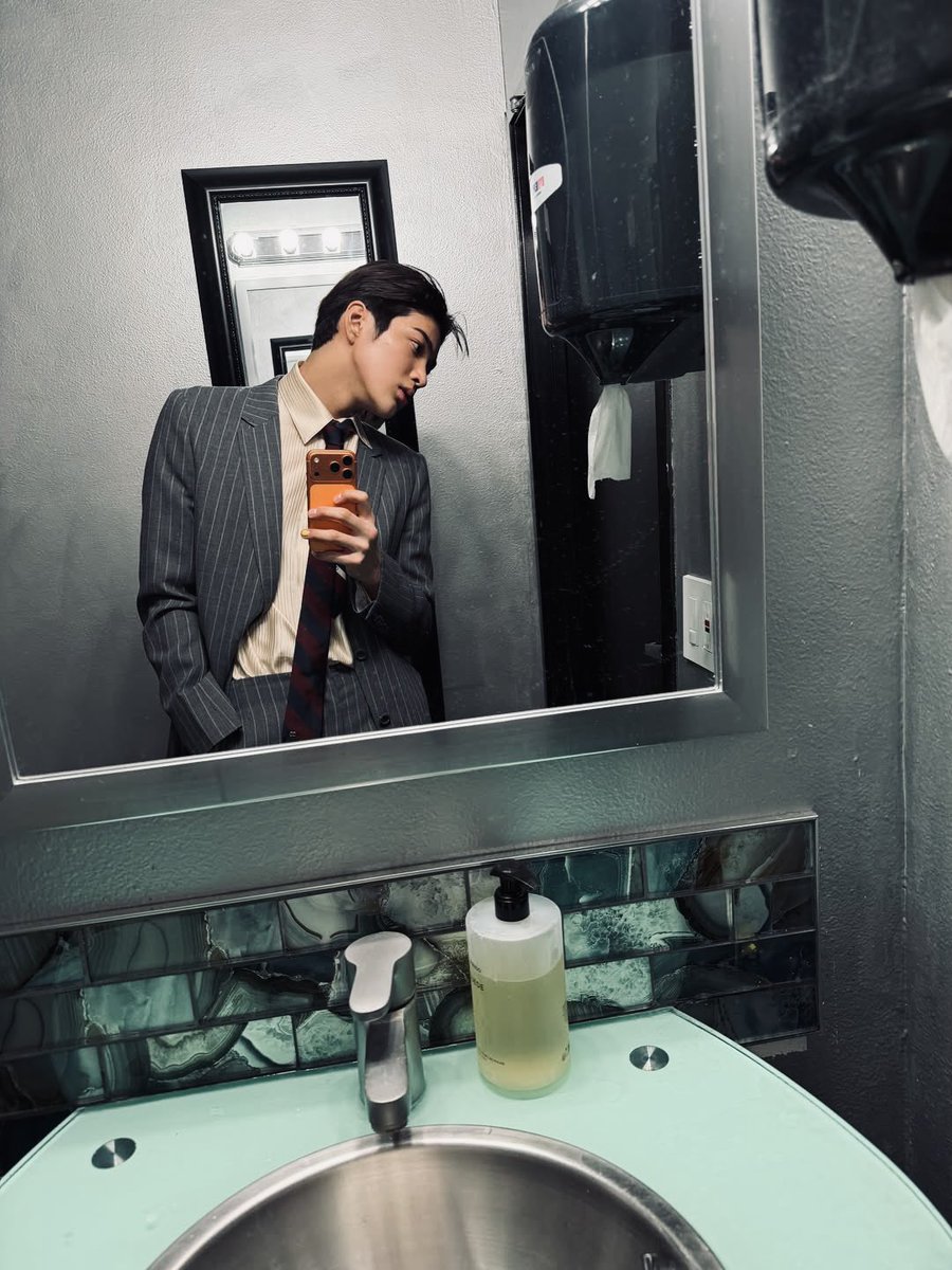 ujang jaung tweet media