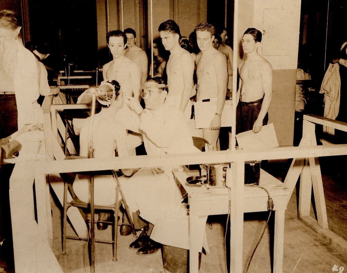 Musterung tweet media