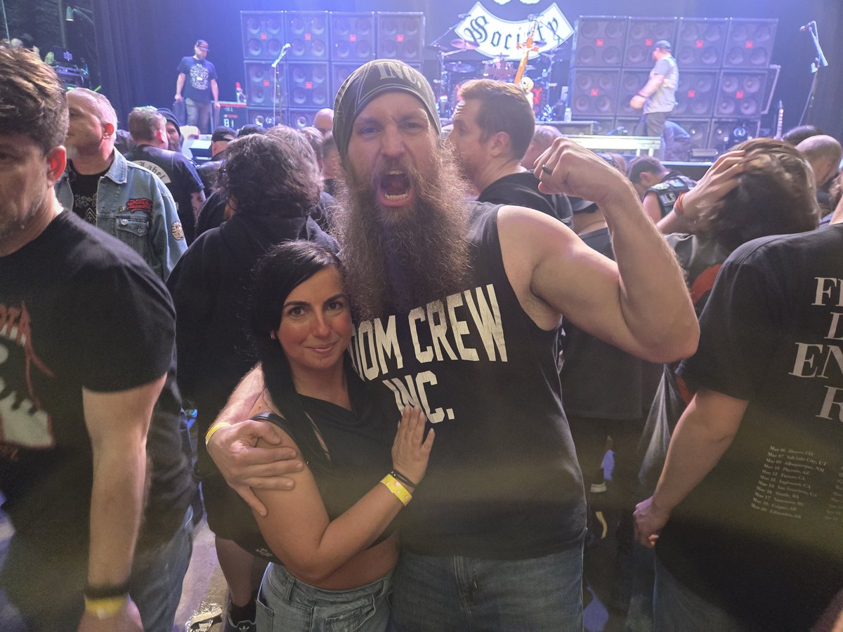 DeadmanRyan's tweet photo. @Oficial_BLS @ZakkWyldeBLS @zakk_sabbath Another awesome time last night in NJ with thr mighty Black Label https://t.co/r2s2g6QhXx