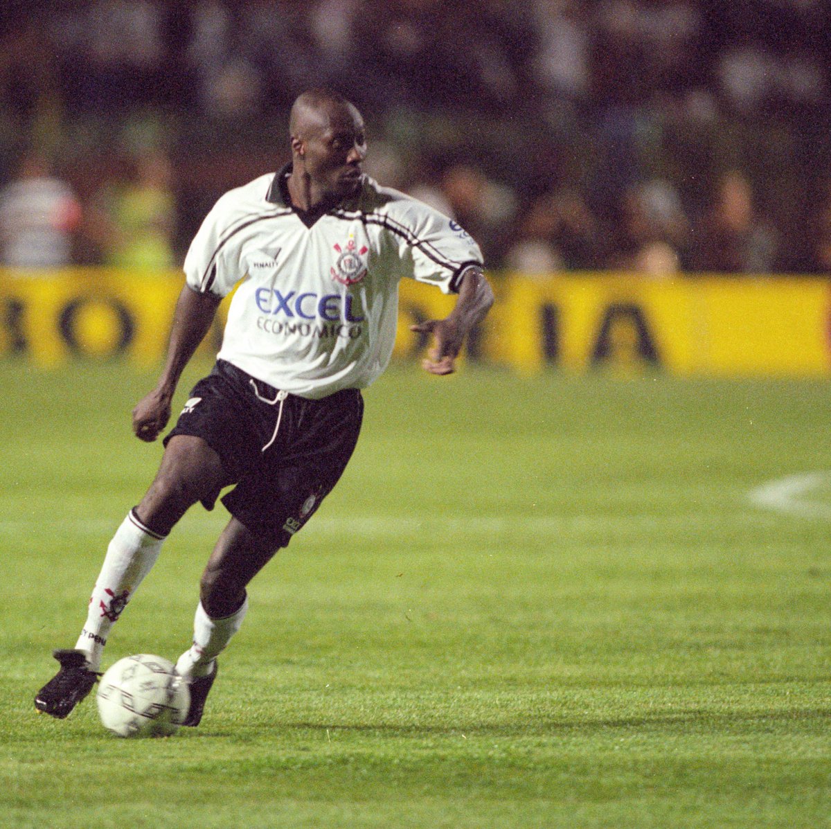 timo.mnt tweet media