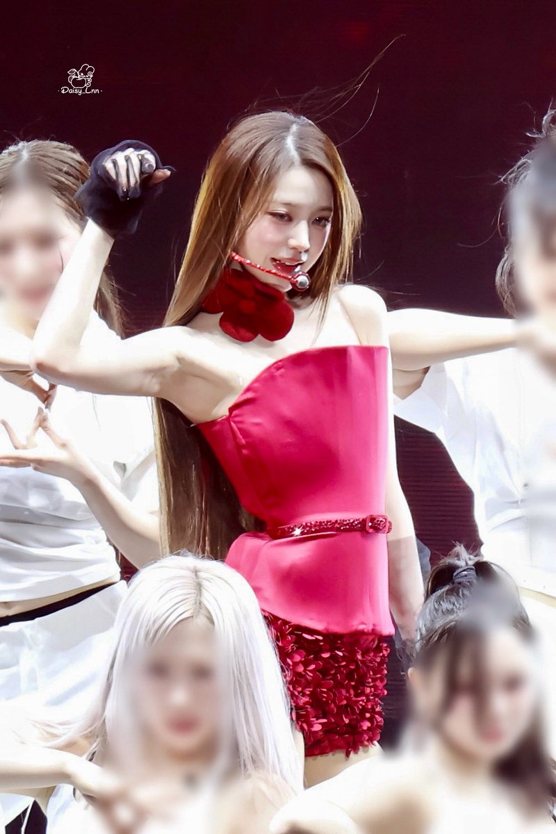 𝑫𝒂𝒊𝒔𝒚_𝑳𝒏𝒏. tweet media