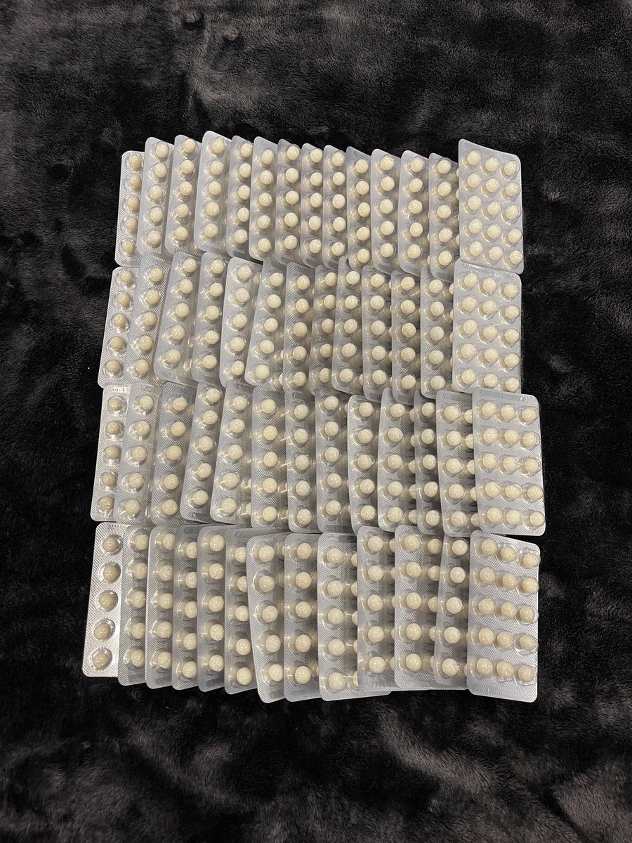 ellie 💖 tweet media