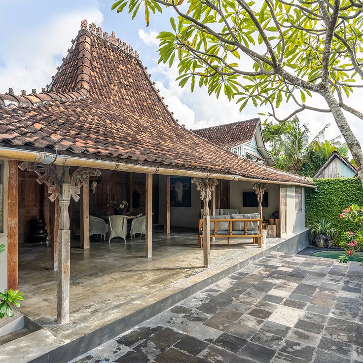 angga_fzn's tweet photo. Berikut beberapa contoh arsitektur yang gak kalah aestetik ✨

Mgkin ya,, bs gabungin konsep natural tropikal, atau belanda gt https://t.co/TXZGDZzJfa