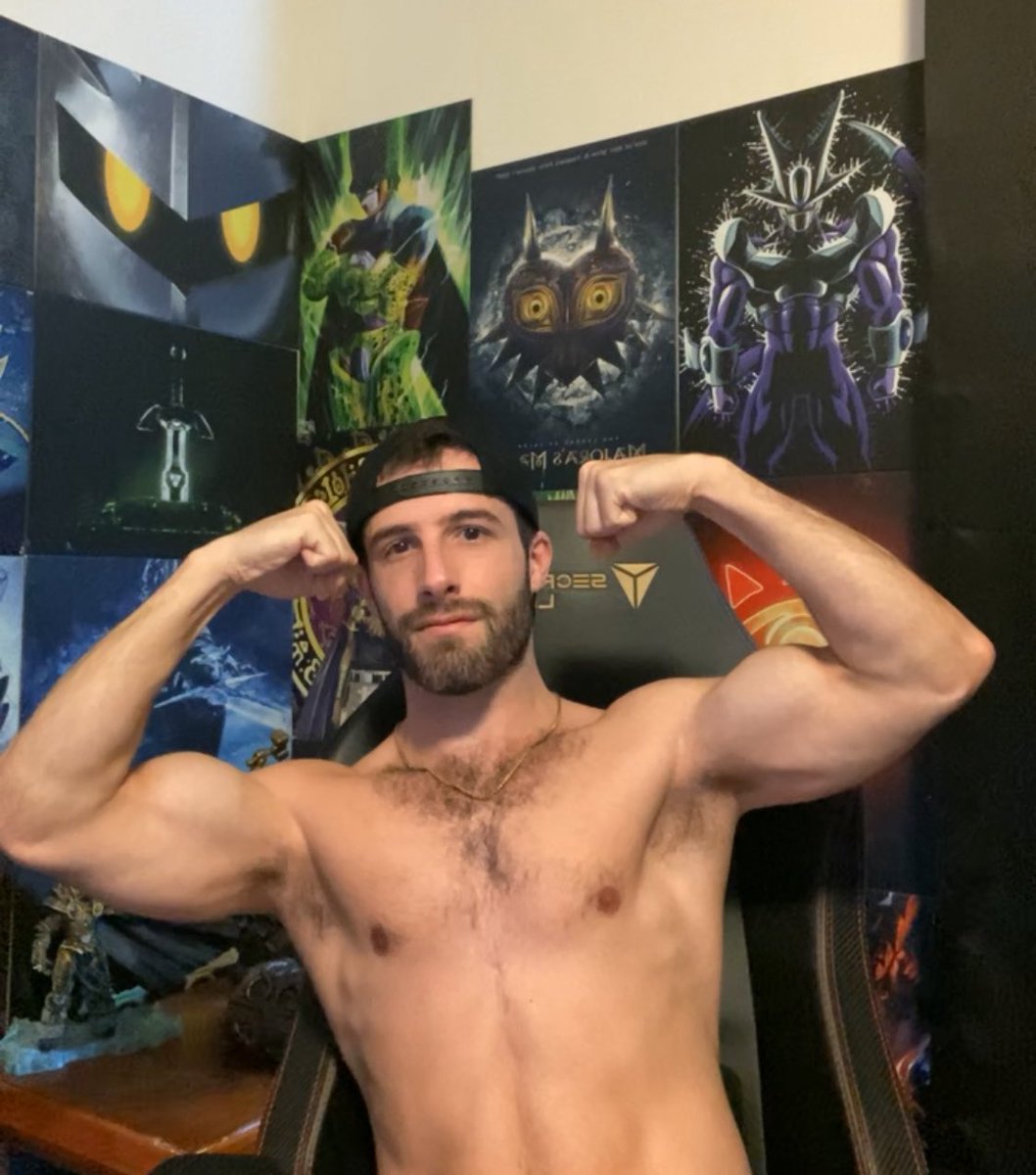 Master Alex tweet media