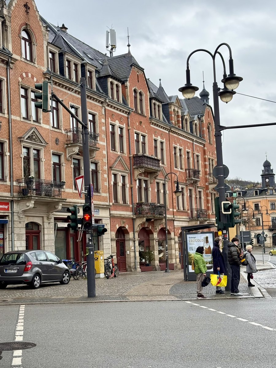 Bananenflanke tweet media