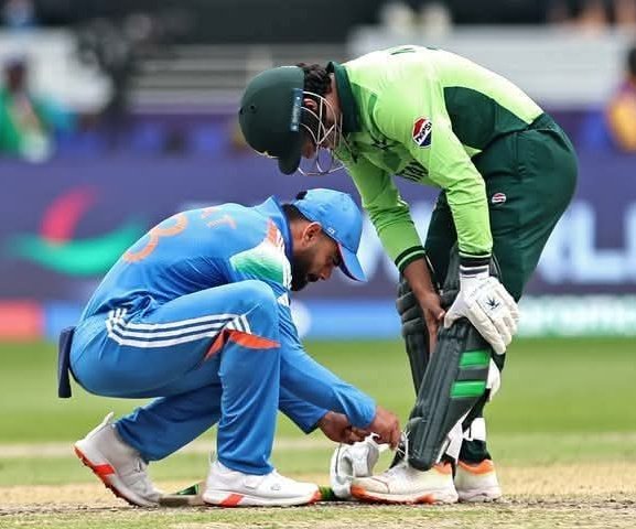 Helicopter tweet media