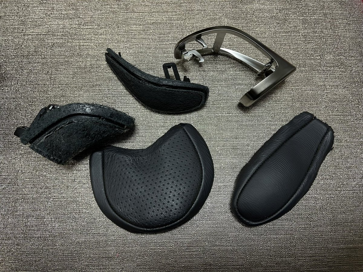 𝓛の一族・COMPLEX tweet media