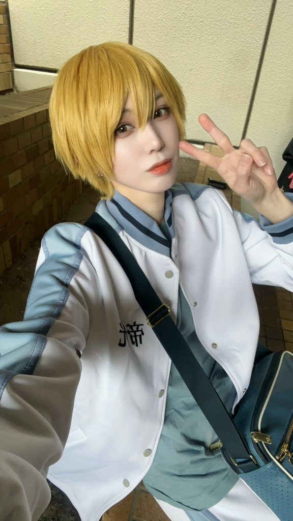 あかり tweet media