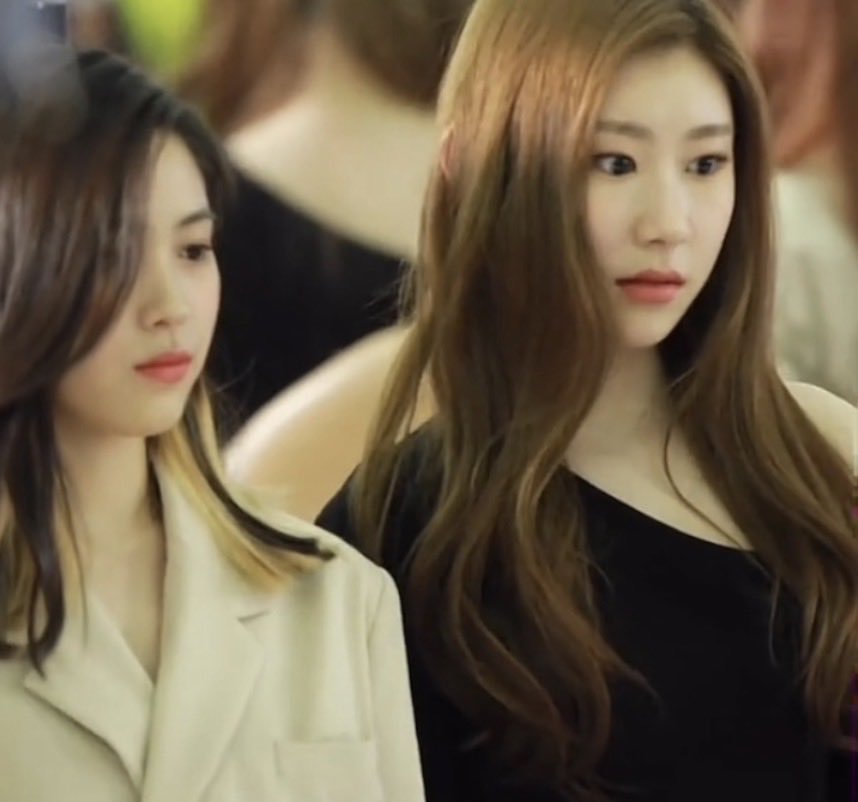 채령 피드 tweet media