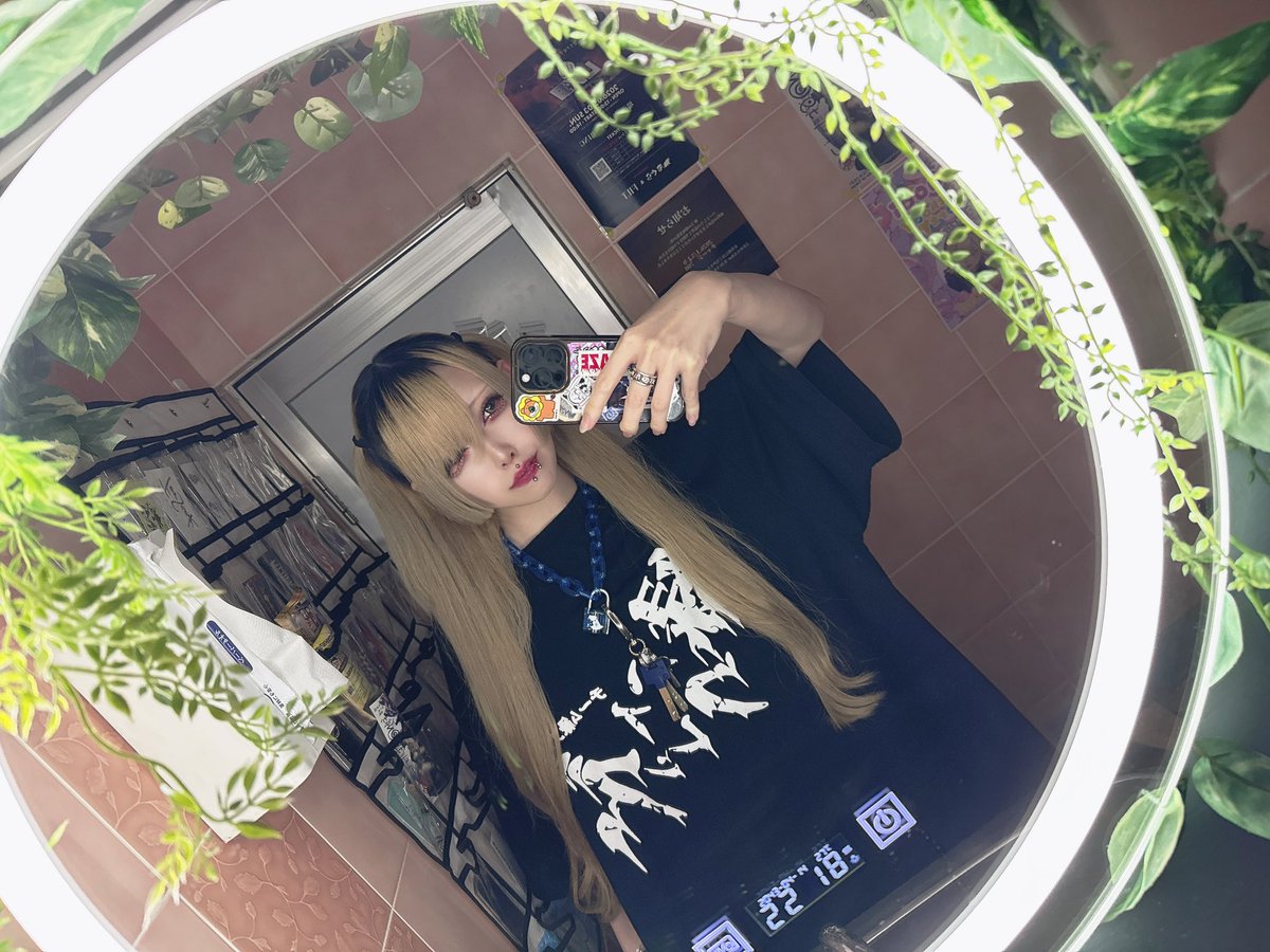 しユ😈ྀི本日‼️緑ハイフレンズ21:00~BARビーサン🩴 tweet media