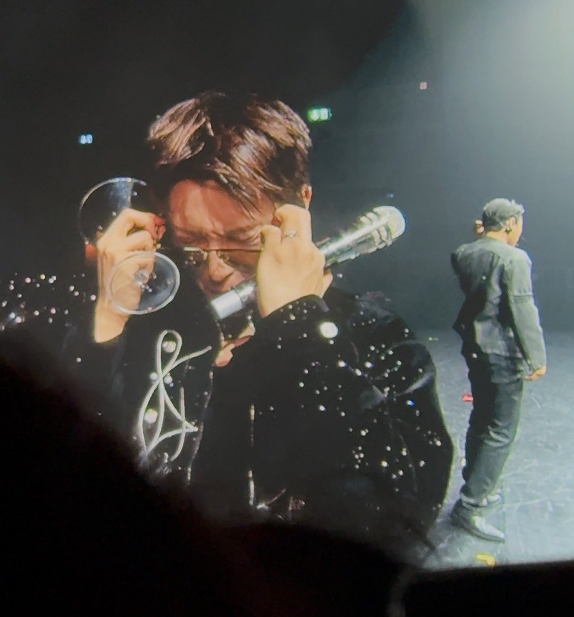 𝟚𝟘 tweet media