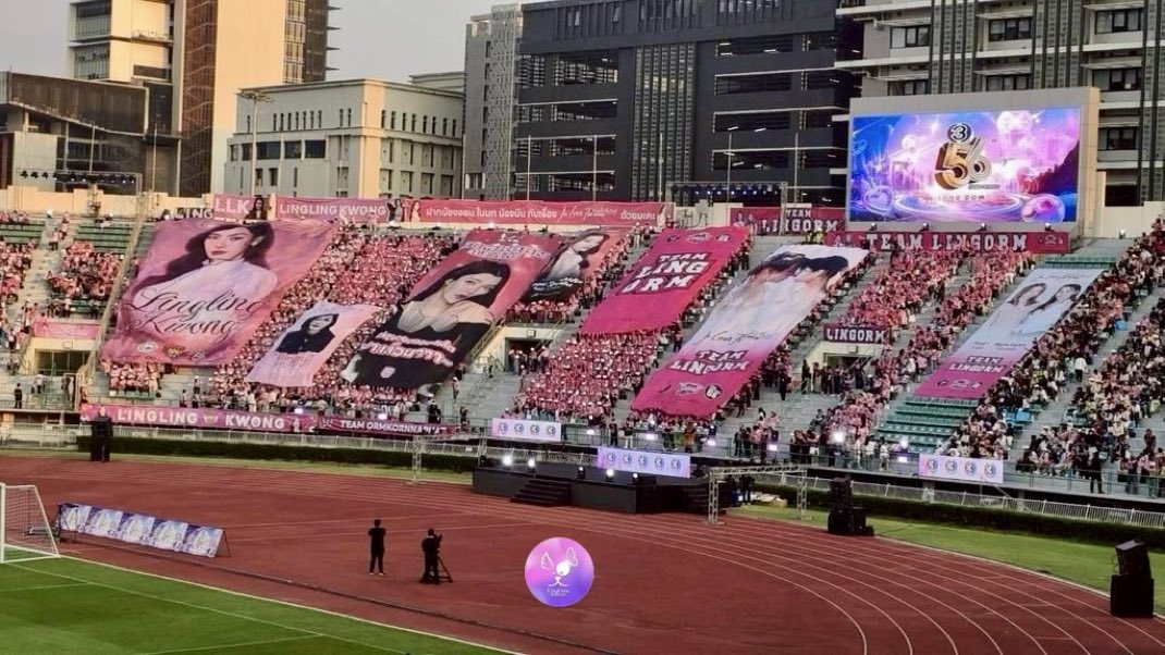 ภัทร :) tweet media