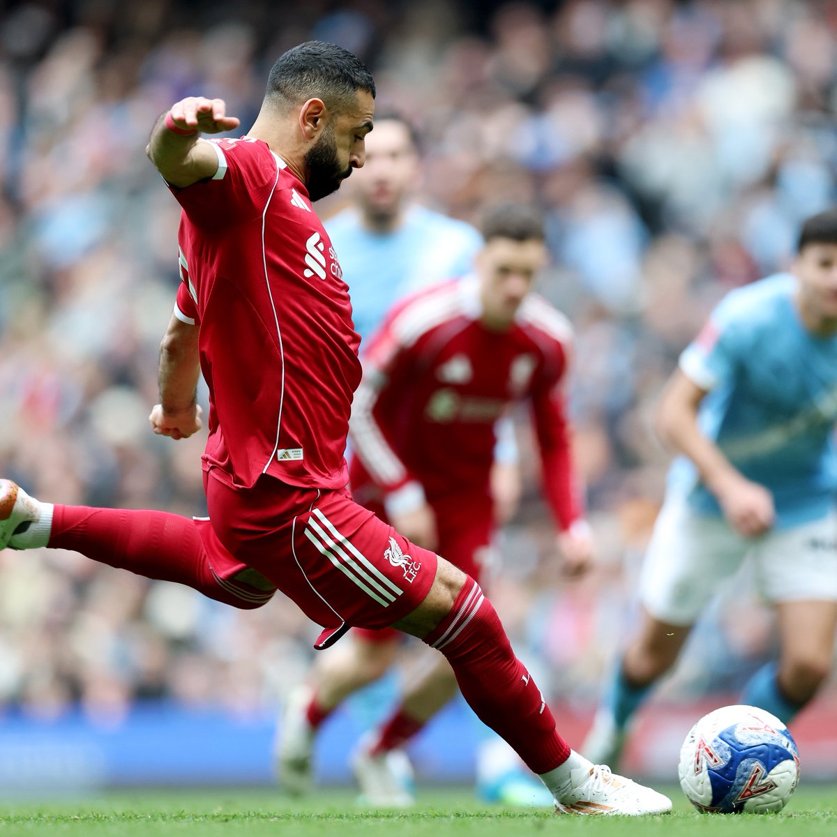 City_Xtra's tweet image. Mohamed Salah has now played his final match as a Liverpool player at the Etihad Stadium, marked by a penalty save from James Trafford. ⛔️