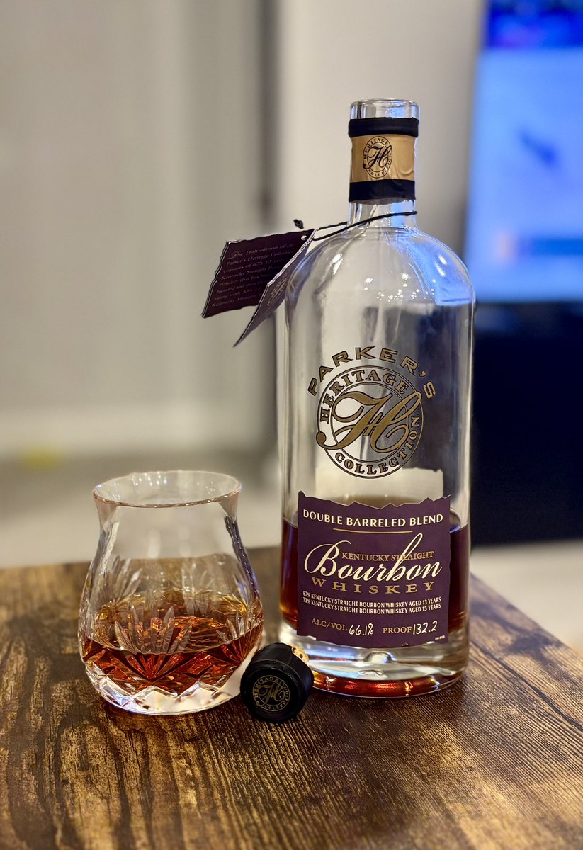 wierdwhisky's tweet image. Message received! 
Craft Distilleries - Pursuit Spirits, Peerless, Frey Ranch, Chattanooga Whiskey, Reveries, K.Luke 
Bigger Distilleries - Still Austin, Heaven Hill, Bardstown Bourbon Co.

Ask any questions you have about bourbon! 🥃Cheers!