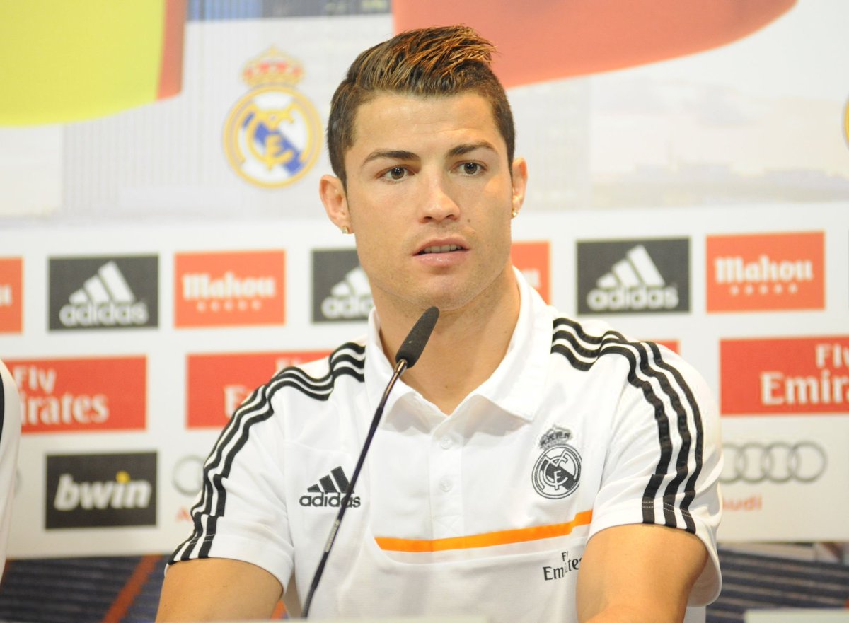 EPL World tweet media