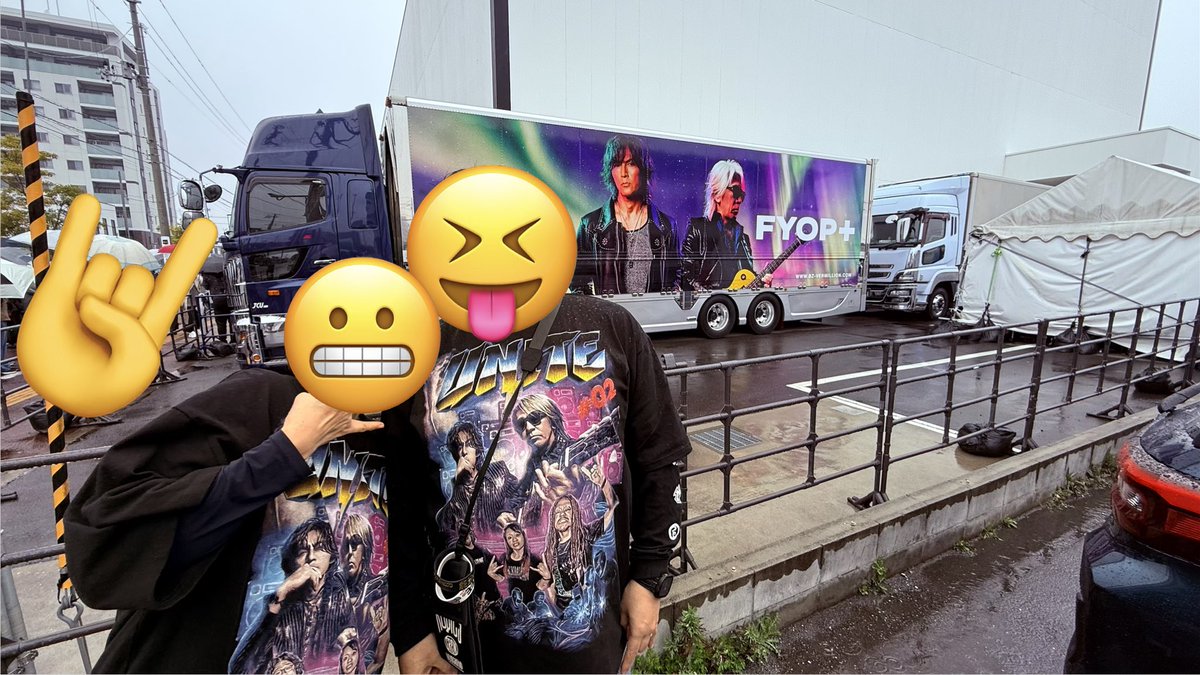 ZAKICamping's tweet photo. 腹ペコです
地元です
B'zは神的だ。B'zファンもあたたかく素敵だ
またファンの方たちが沢山ライブみれますように！ありがとな🤘

#SHOWCASE2026 https://t.co/j84A1erRGn