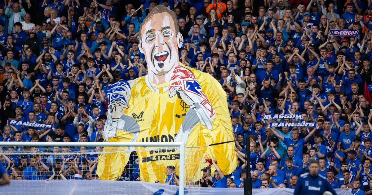 Now we know who’s been doing their tifos