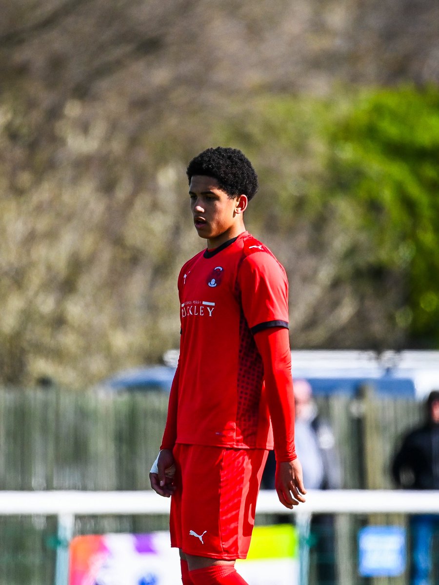 Leyton Orient Academy tweet media