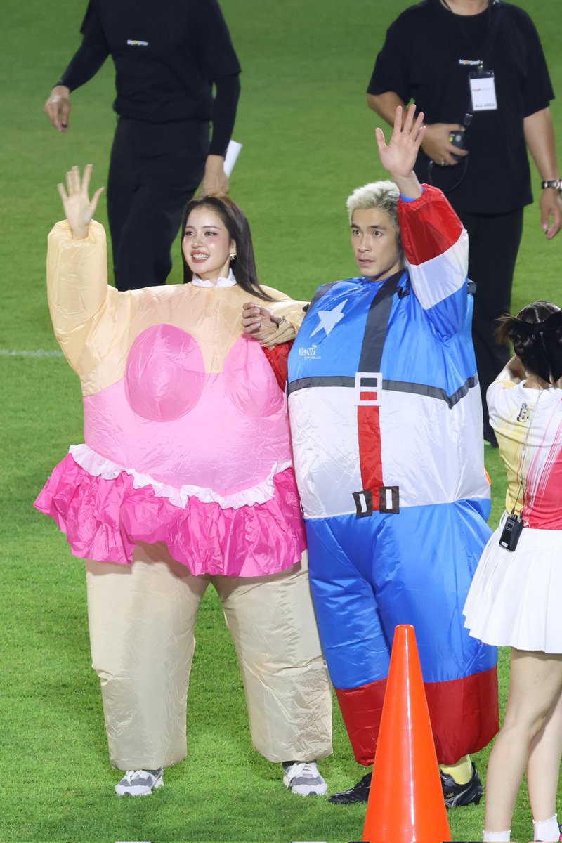 M۫۰۪äM۫۰۪ä 𝕊wëëtƐgg ♡ tweet media