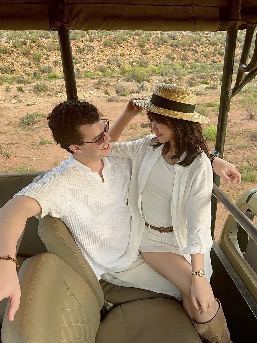 leodemariapiano's tweet photo. Safari Time!🦁 Searching and looking for the big five… Unforgettable experience!!🇿🇦#capetown #safari https://t.co/4a5UDxo1u0