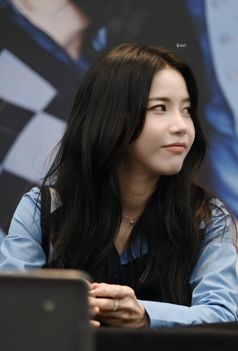 moonbyul rev tweet media