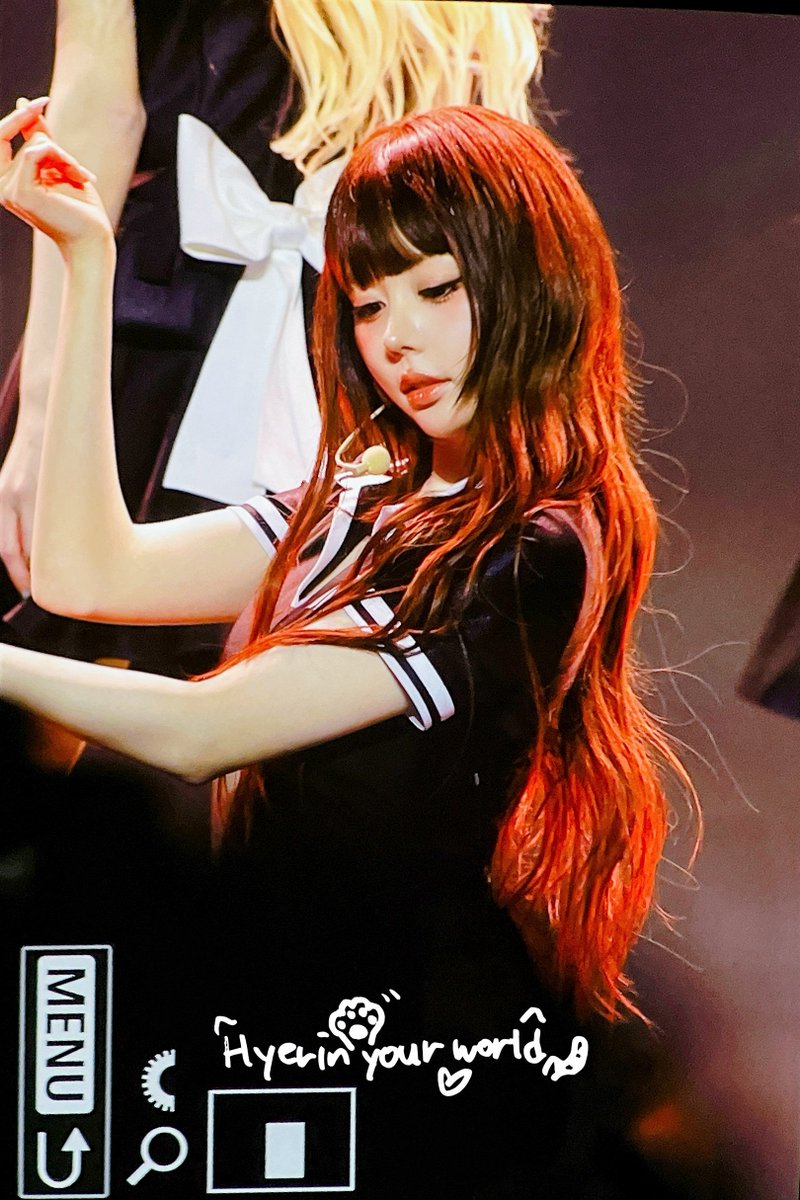 260404 pre
머리색 잘 어울려

#트리플에스 #정혜린 #HyeRin
#tripleS #トリプルS #ヘリン