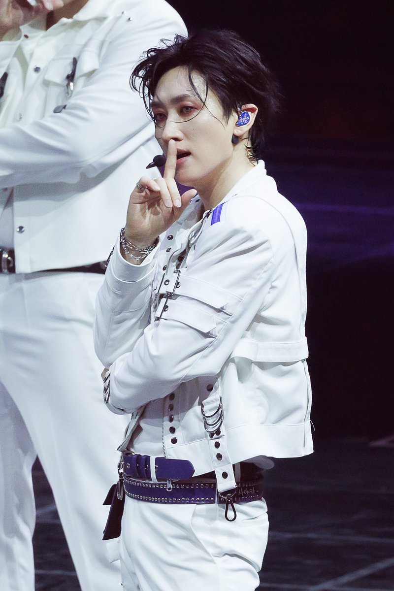 ｻﾔｶ (얘 완전 은혁 찐덕후다!!!!!!!!) tweet media