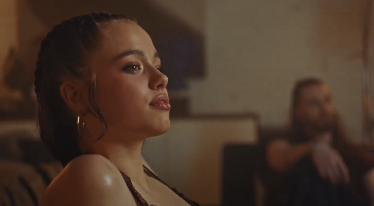 sofia🦈 tweet media