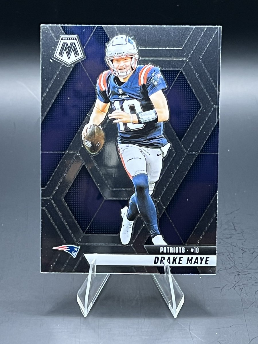 jed29's tweet photo. 🏈 $3 each 🏈
Stack through 4/15
#JedsCards https://t.co/O12gh1udWl