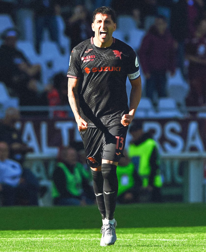 𝙈𝘼𝙓𝙄 tweet media