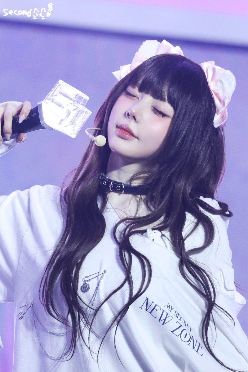 260404
🫶🏻🫶🏻
#tripleS #트리플에스
#정혜린 #HyeRin #ヘリン