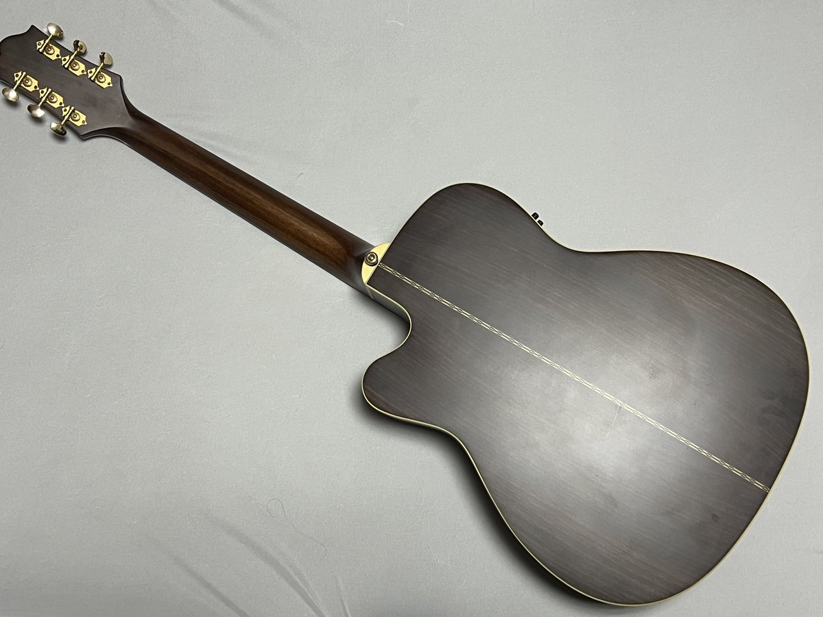 SDMF_Inc's tweet photo. っつーこって、
既に色々写真上げてましたが
ちゃんとしたBlog記事にした
Epiphone
Masterbilt EF-500RCCE
になります。
まだ調整途中ですがね、
音出しとかは明日アコギ紹介記事、YouTube動画アップしますんで、また演奏動画をアップしますわな。
#Epiphone #Masterbilt
#EF500RCCE #EMG https://t.co/tkH6Ue6aLv