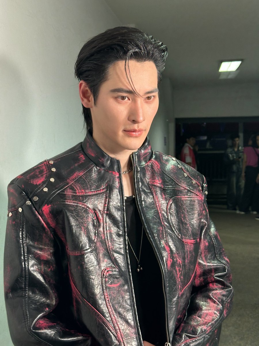 WUT _MANAGER tweet media