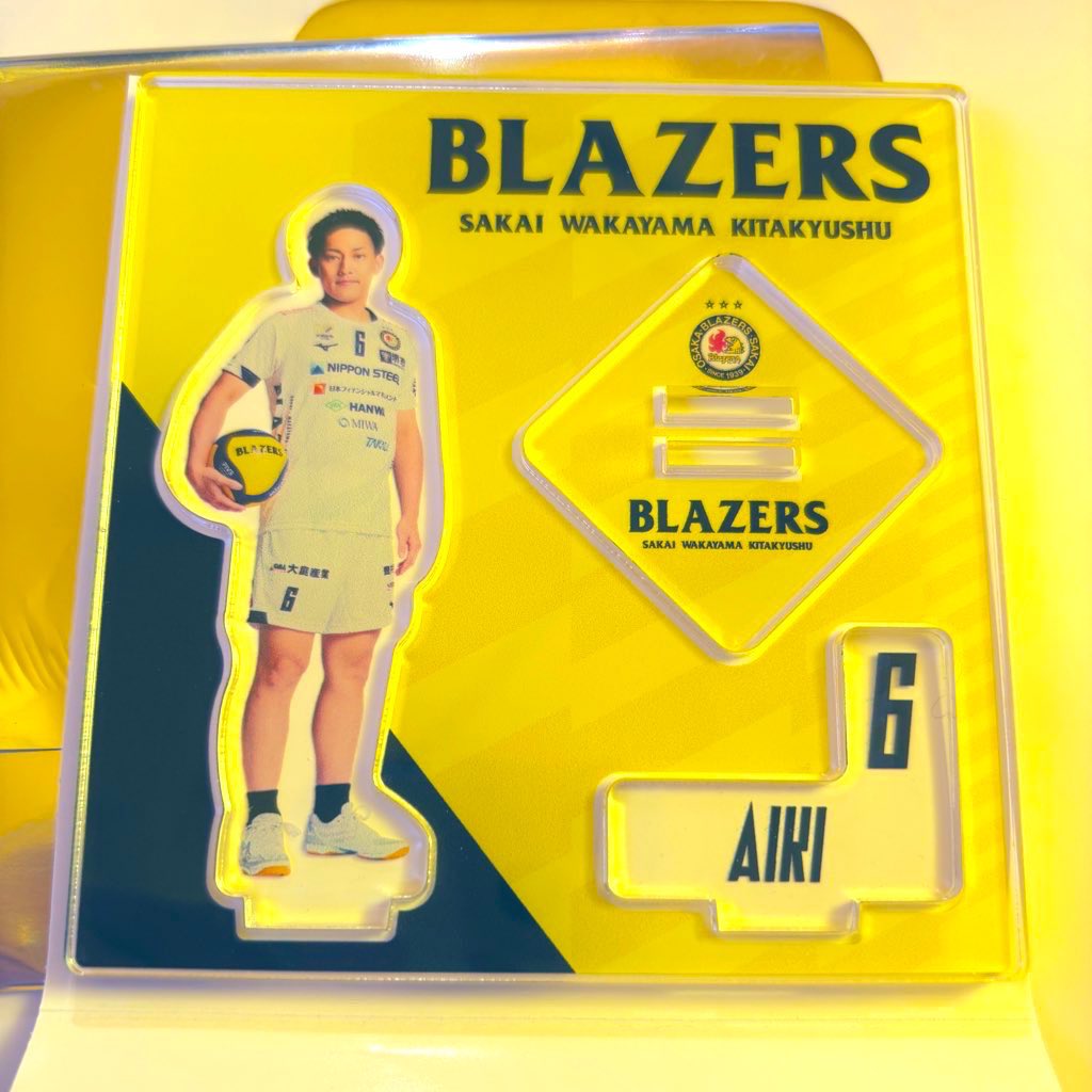 もちづき tweet media