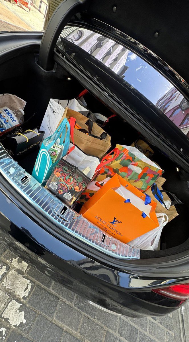 Bosporus Mistress tweet media